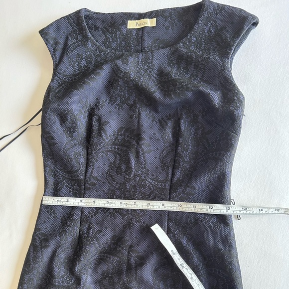 Beautiful Précis fitted midi dress - Picture 8 of 11